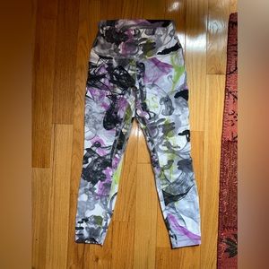 Lululemon Throwback Unicorn Print Align High Rise Pant 25” - size 8